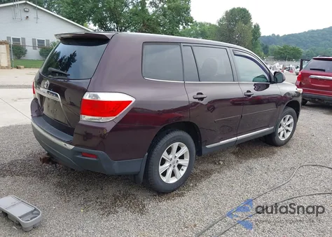 2013 Toyota Highlander из США, поврежденный, VIN 5TDZA3EH8DS040012